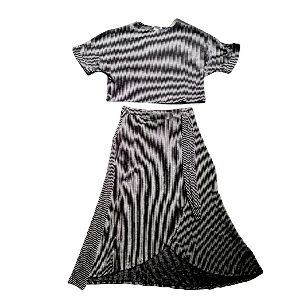 Soft black and white striped shirt set